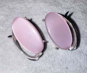 Vintage Leru Soft Pink Thermoset Oval Clip-on Earrings